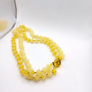Vintage Sunny Yellow Lemon Lucite Resin Plastic Tulip Lily Necklace West Germany